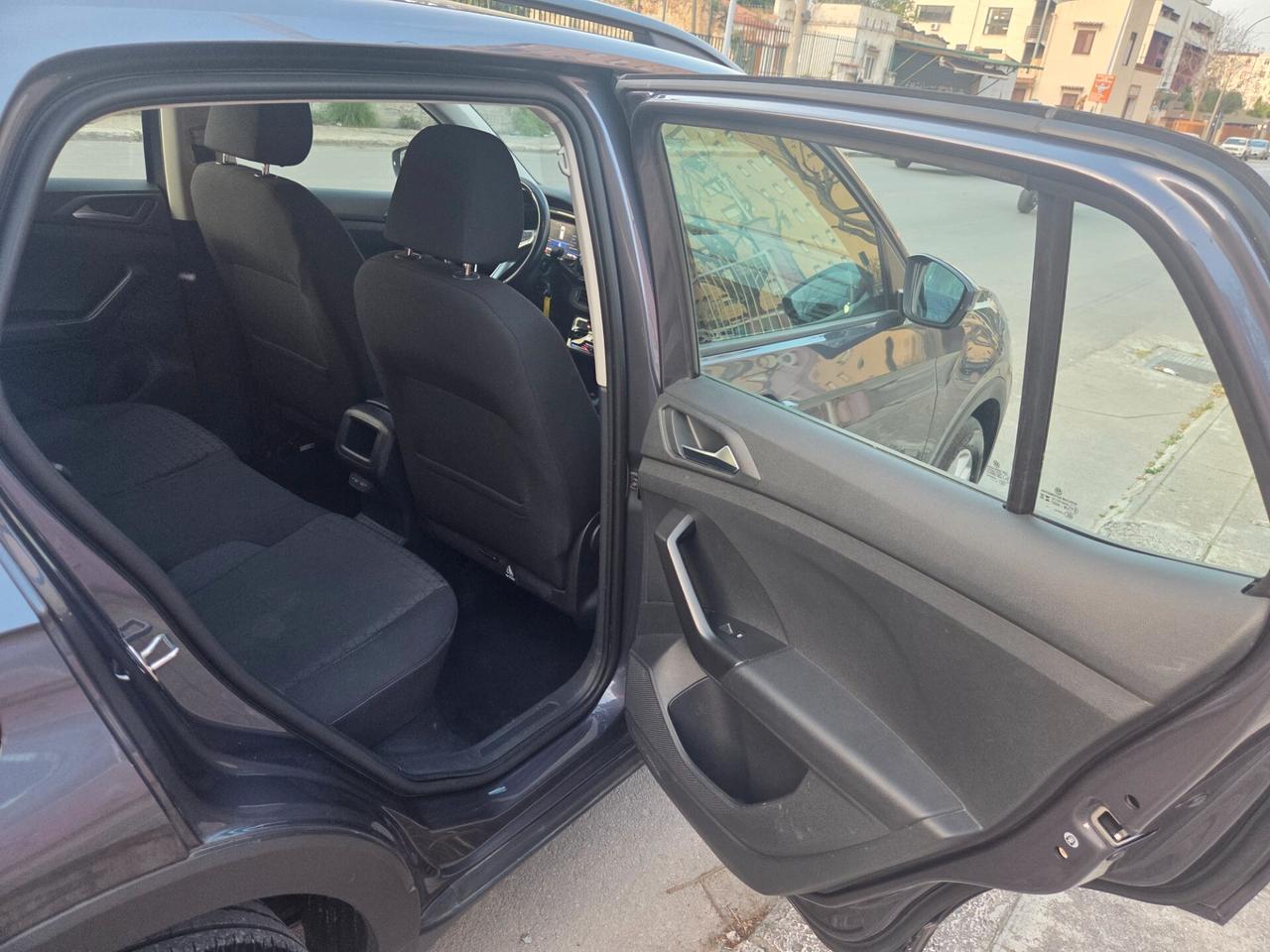 Volkswagen T-Cross 1.0 TSI 110 CV DSG Sport