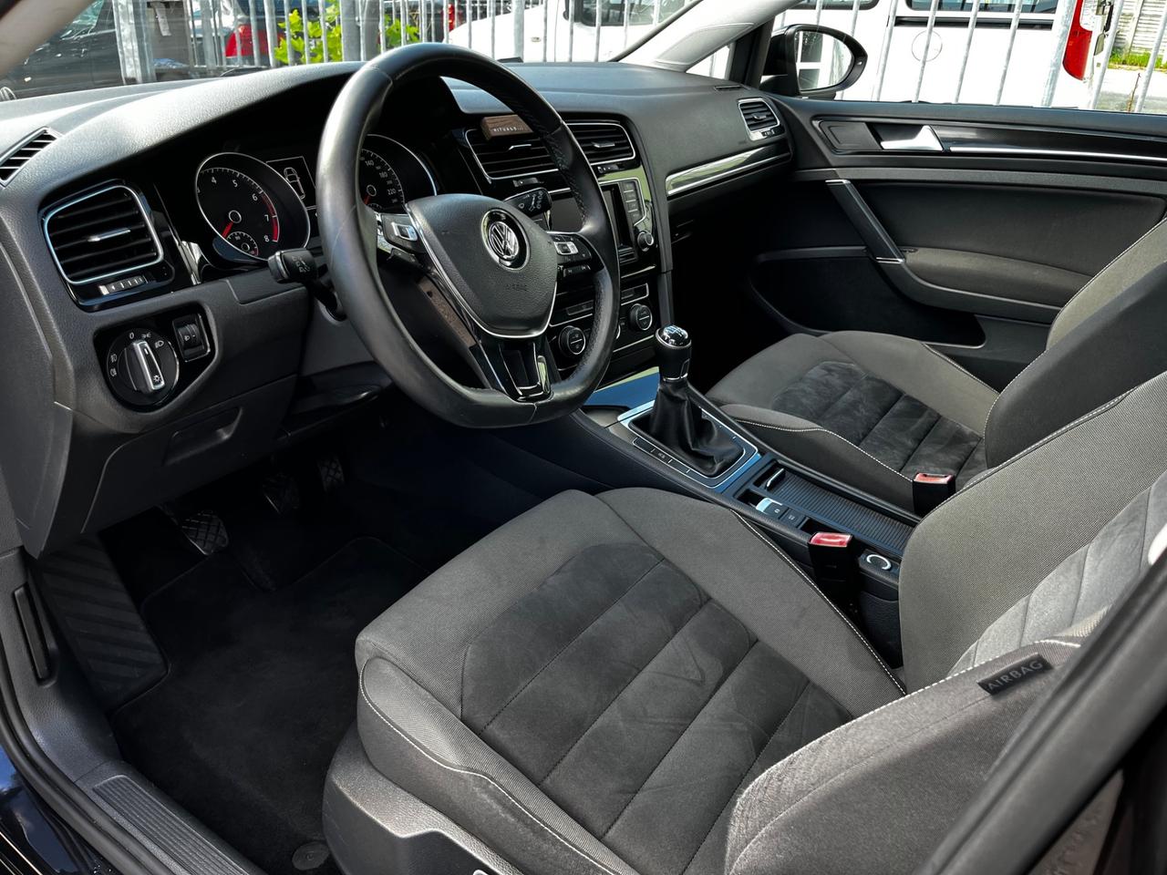 Volkswagen Golf 7 1.4 TSI 122 cv 5p. Highline OK NEOPATENTATI