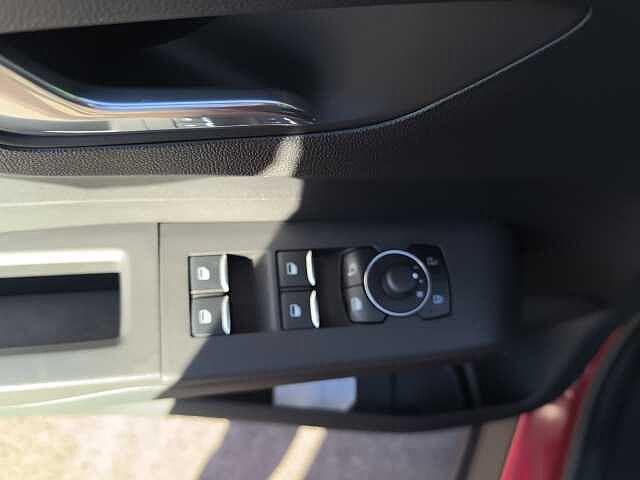 Ford Tourneo Courier 1.0 EcoBoost Powershift Active