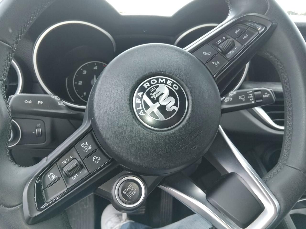 Alfa Romeo Stelvio 2.2 Turbodiesel 160 CV AT8 RWD Business