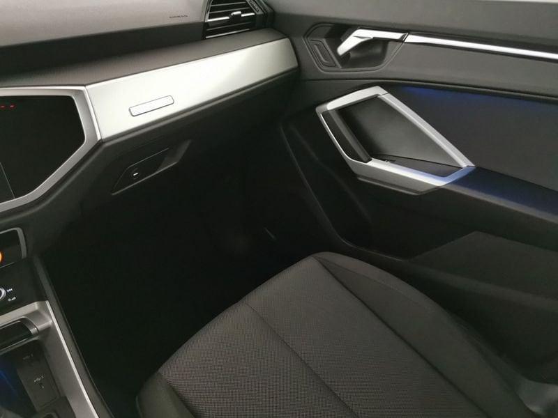 Audi Q3 35 2.0 tdi Business Advanced s-tronic