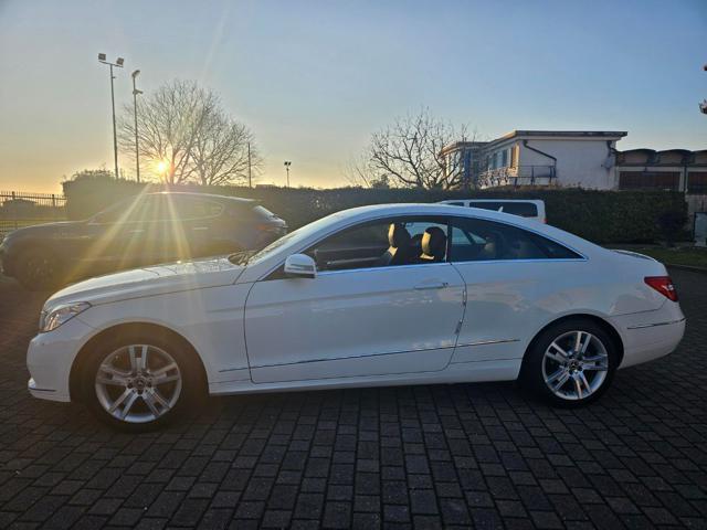 MERCEDES-BENZ E 200 Coupé