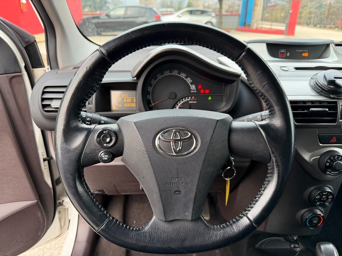 Toyota iQ 1.0 Multidrive