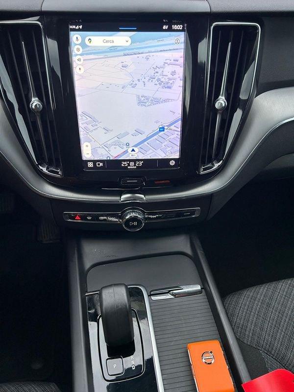 Volvo XC60 2.0 B4 Core automatico