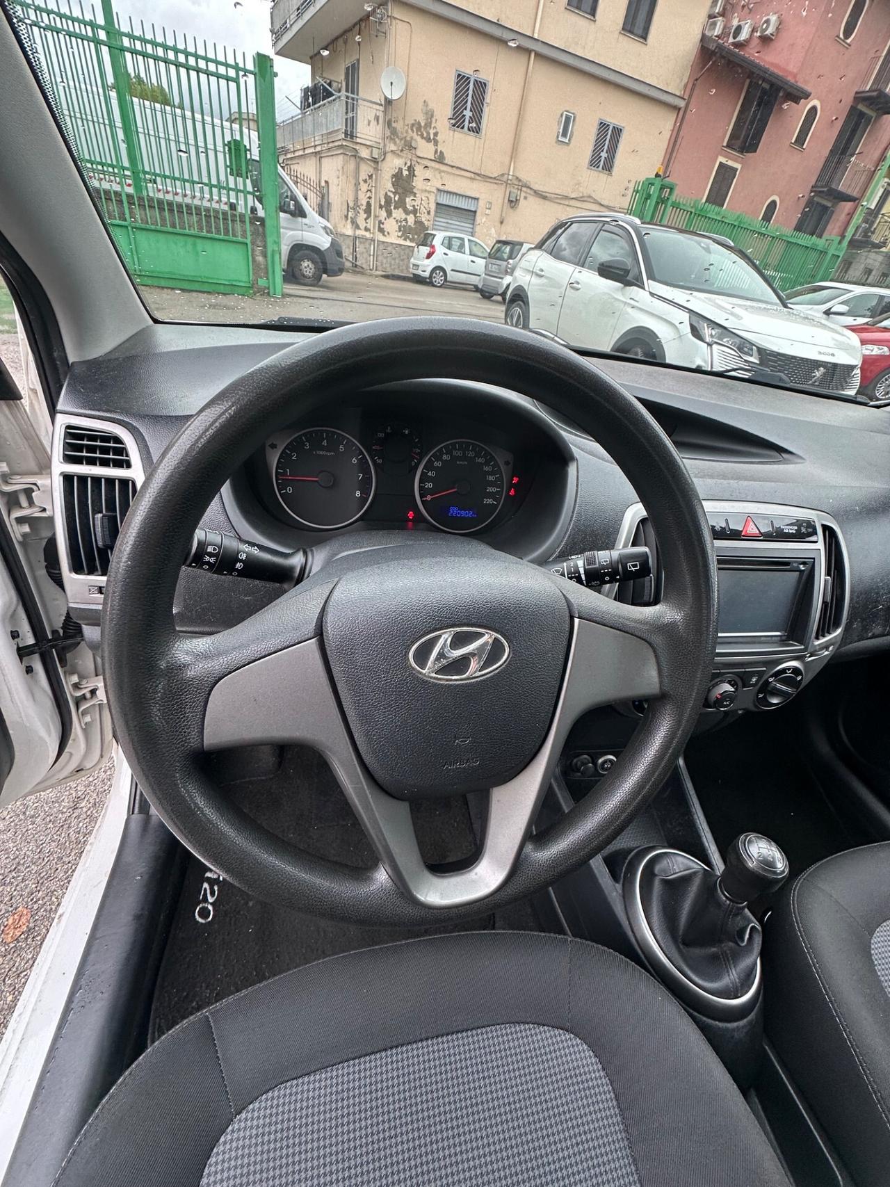 Hyundai i20 1.2 5p. BlueDrive GPL Sound Edition