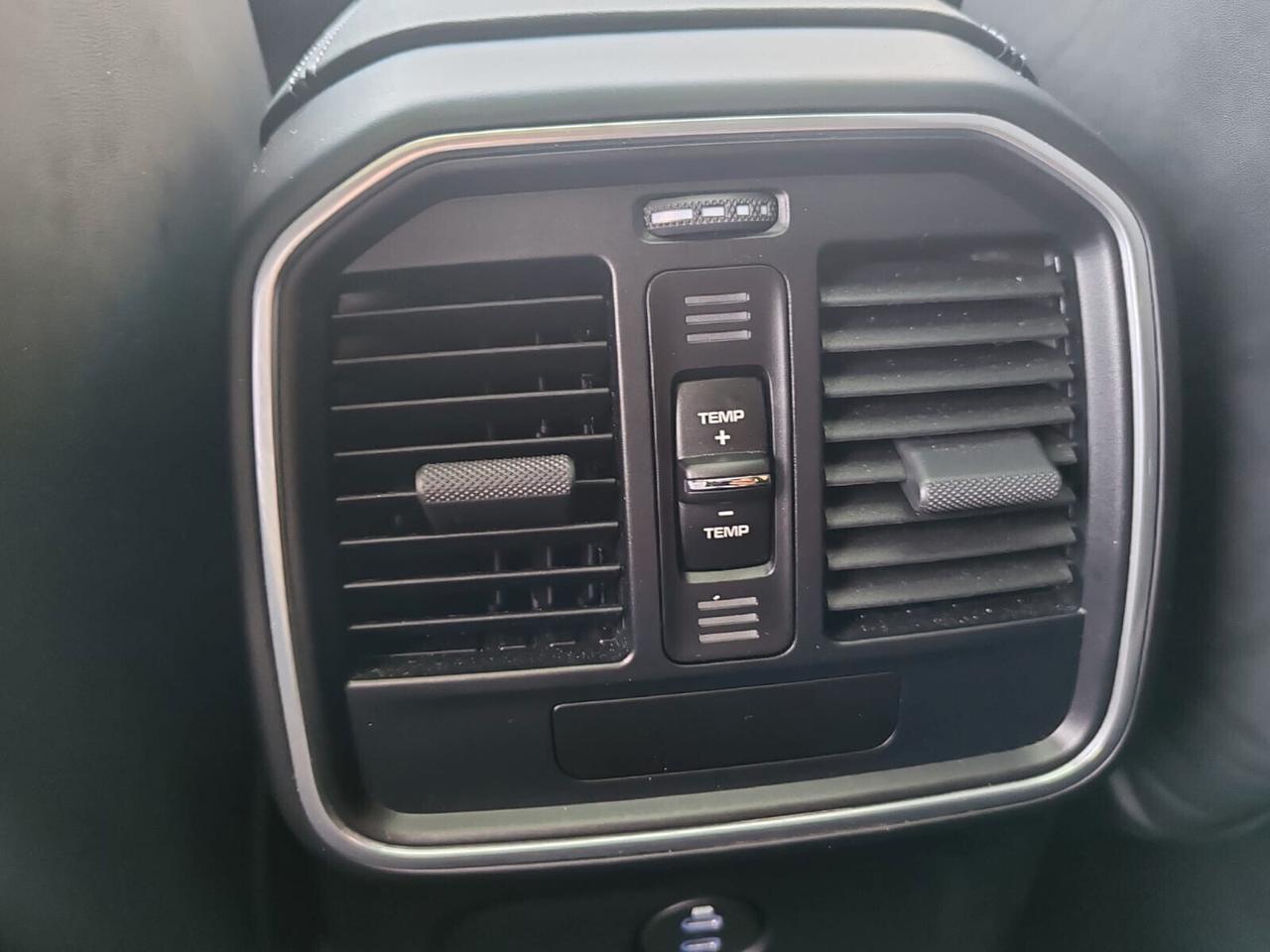 Porsche Macan-T 2.0 Turbo 265cv tetto panoramico apribile