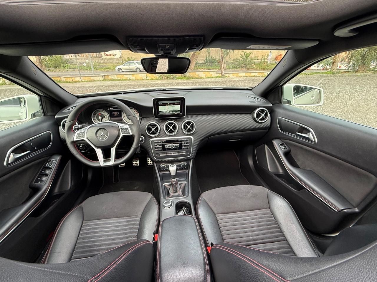 MERCEDES- BENZ A 180 CDI PREMIUM