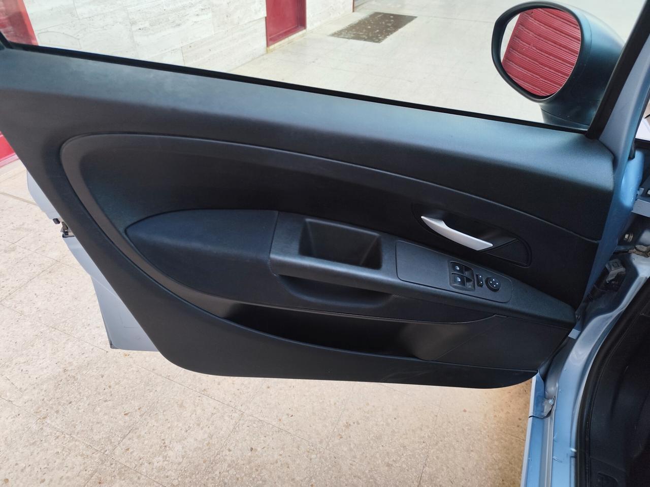 Fiat Grande Punto 1.3 MJT 75 CV 5 porte EURO 4