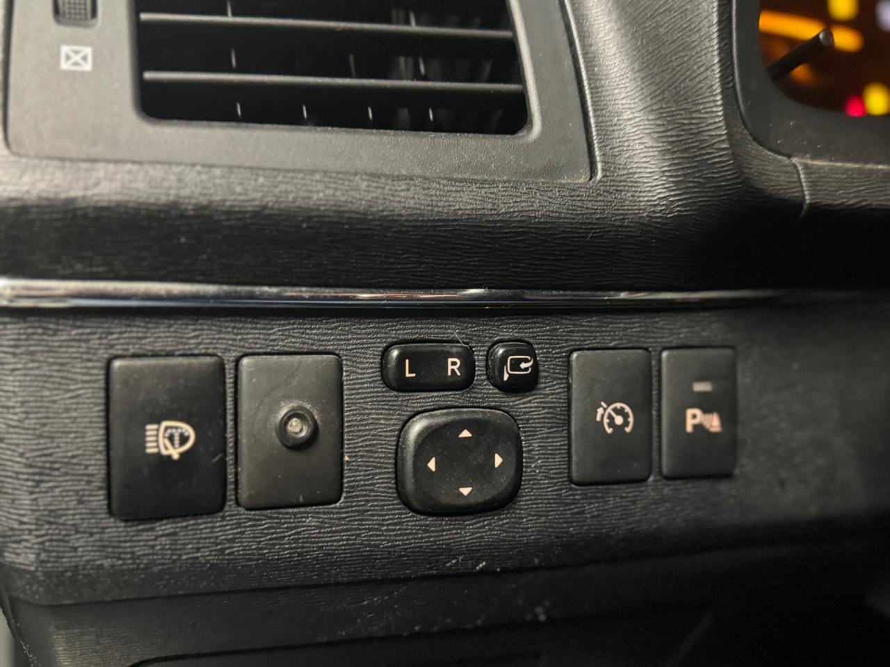 Toyota Avensis 2.2 D-Cat aut. Wagon Executive