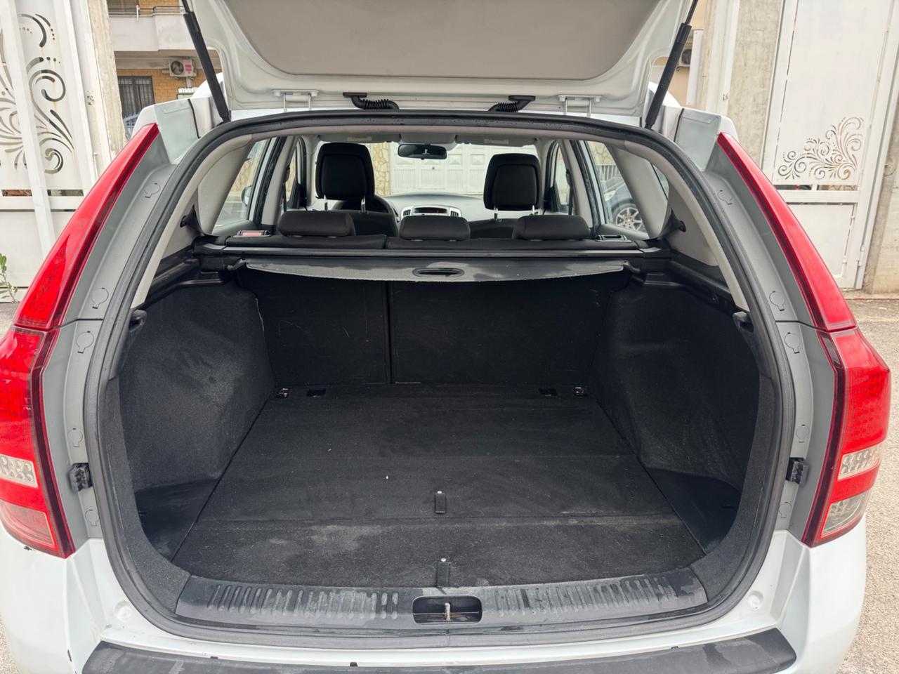 Kia Ceed SW1.6 DIESEL 90CV LX 2010