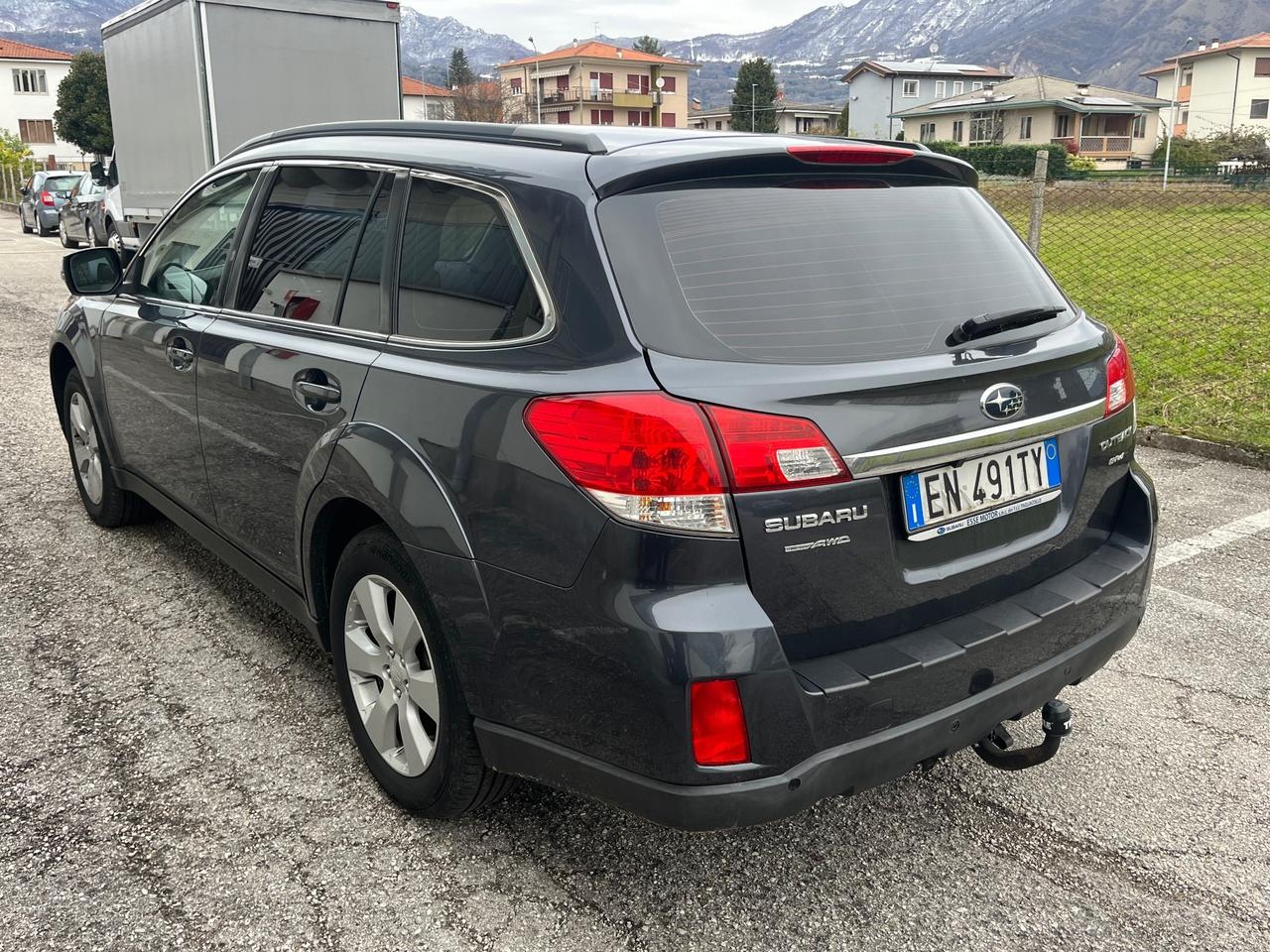 Subaru OUTBACK 2.5i Bi-Fuel Exclusive