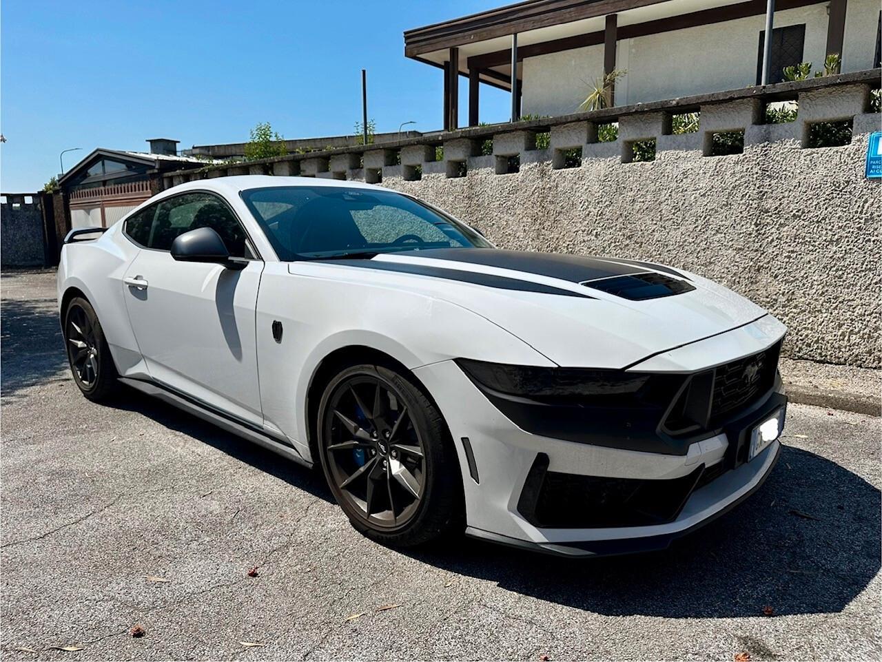 Ford Mustang Fastback 5.0 V8 aut. Dark Horse