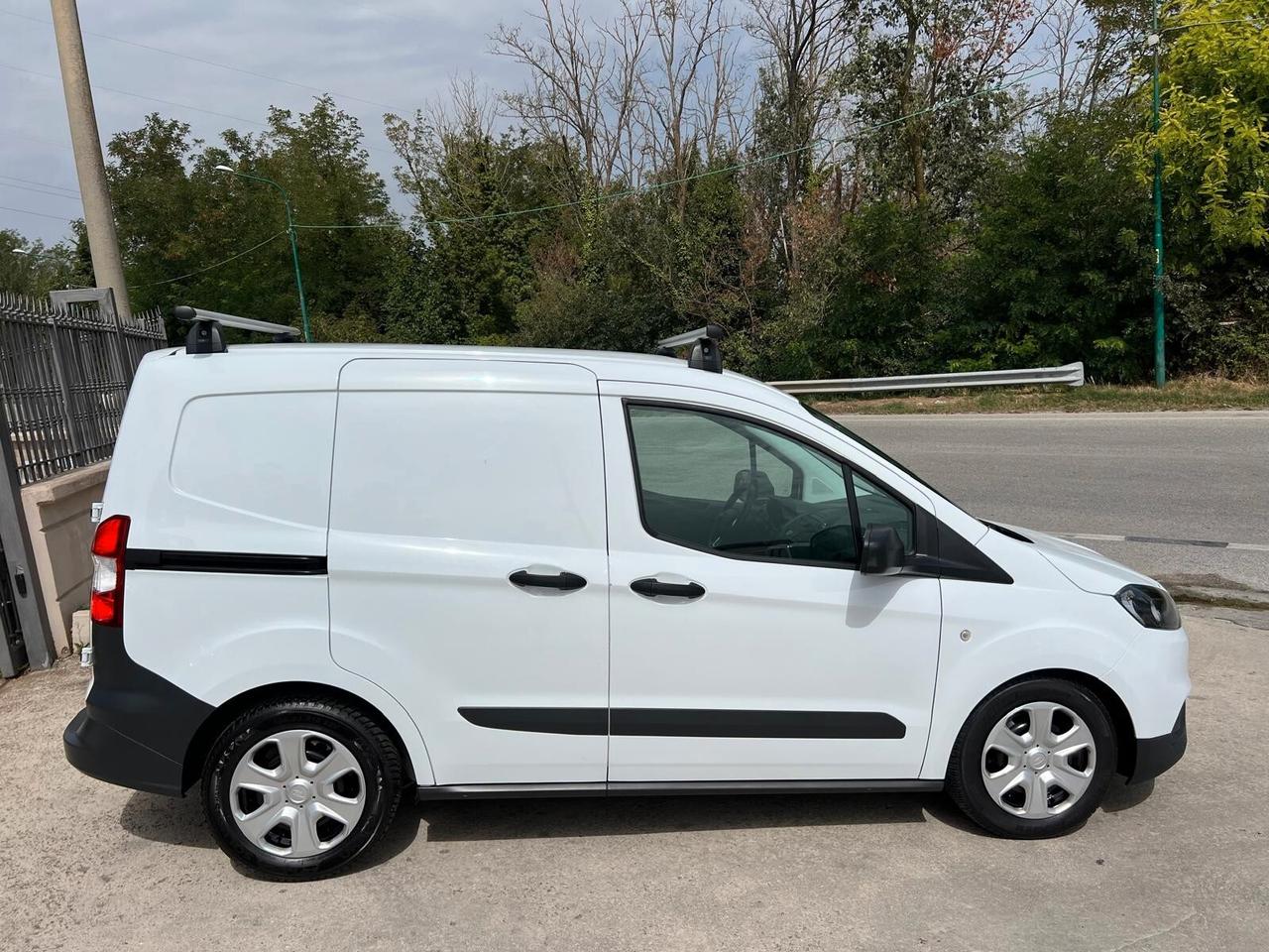Ford Transit Courier 1.5 TDCi 75 cv