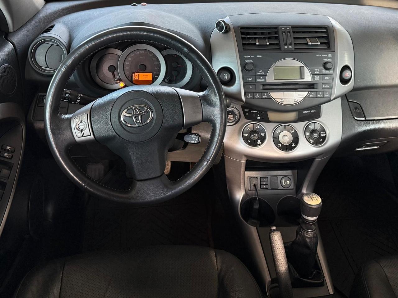 Toyota RAV 4 RAV4 2.2 D-4D 177 CV Luxury