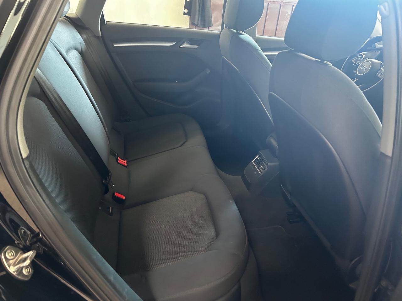 Audi A3 SPB 30 g-tron S tronic Business