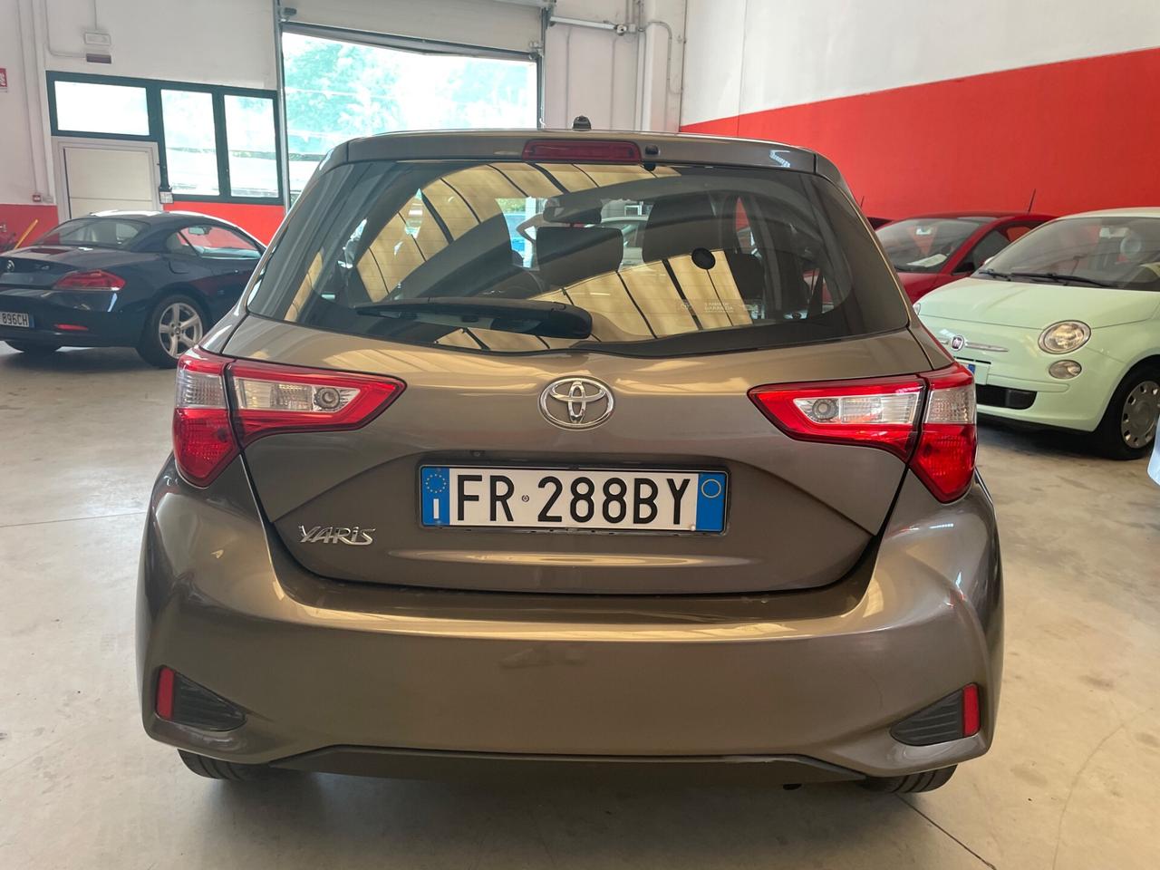 Toyota Yaris 1.0 5 porte*Neopatentati*