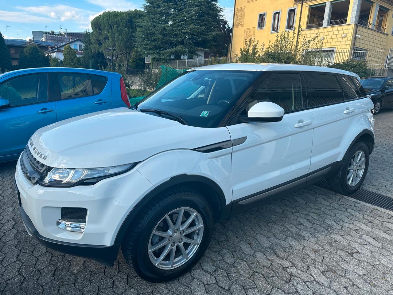 Rover Range Evoque 2.2 TD4 5p. Pure*EURO5B*CERCHI