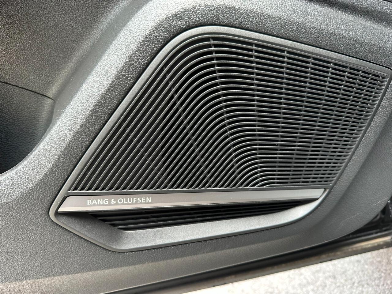 Audi Q2 SQ2 TFSI quattro S tronic