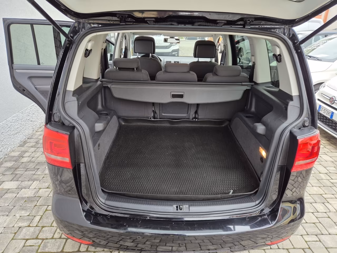 Volkswagen Touran 1.6 TDI DSG Comfortline