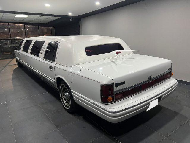 LINCOLN Town Car EXECUTIVE 40R Limousine