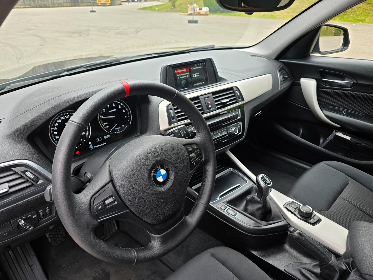 Bmw 116 116i 5p. Sport