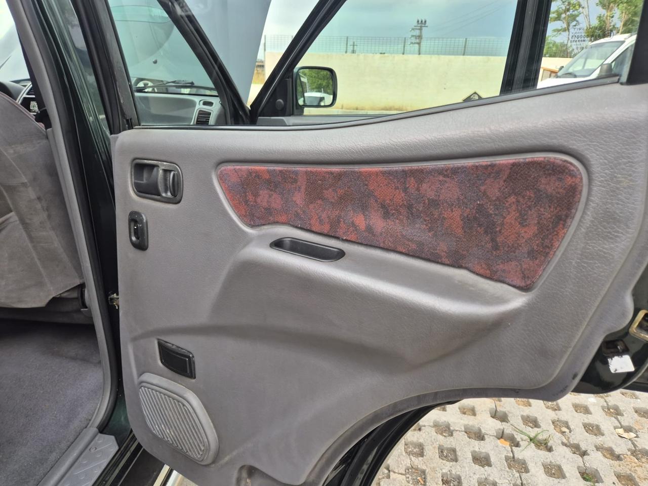 Nissan Terrano II 2.7 Tdi 5 porte SE 7 POSTI