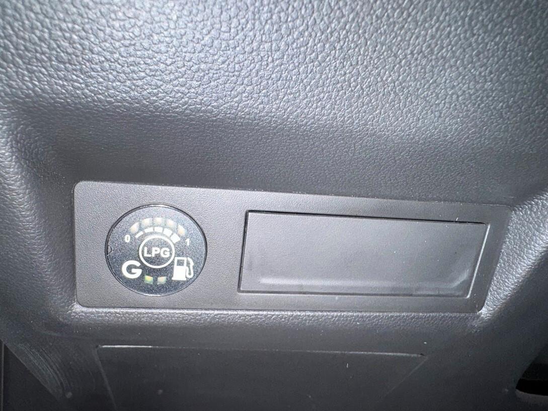 Captur 1.0TCE 100cv GPL PARI NUOVO TOTALMENTE CERTIFICATA