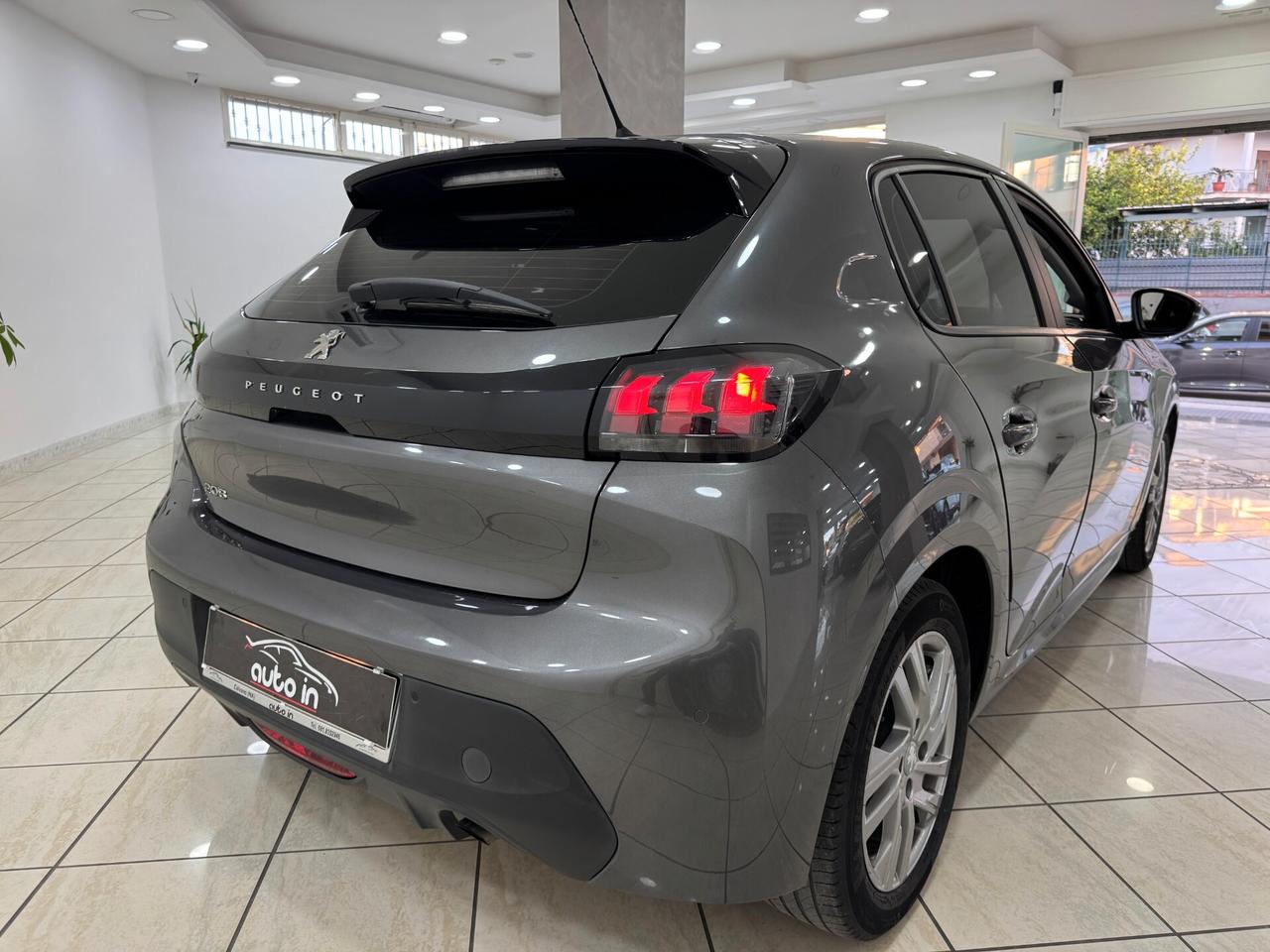 Peugeot 208 PureTech 75cv 5 porte Active Pack