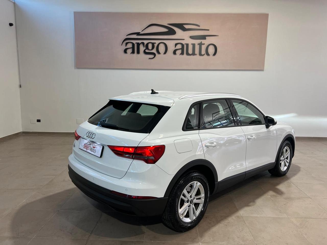 Audi Q3 35 TDI quattro S tronic Business