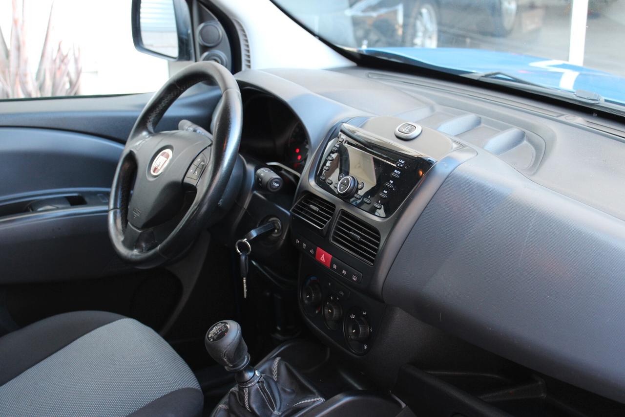 Fiat Doblò 1.4 T-Jet 16V Natural Power 2013