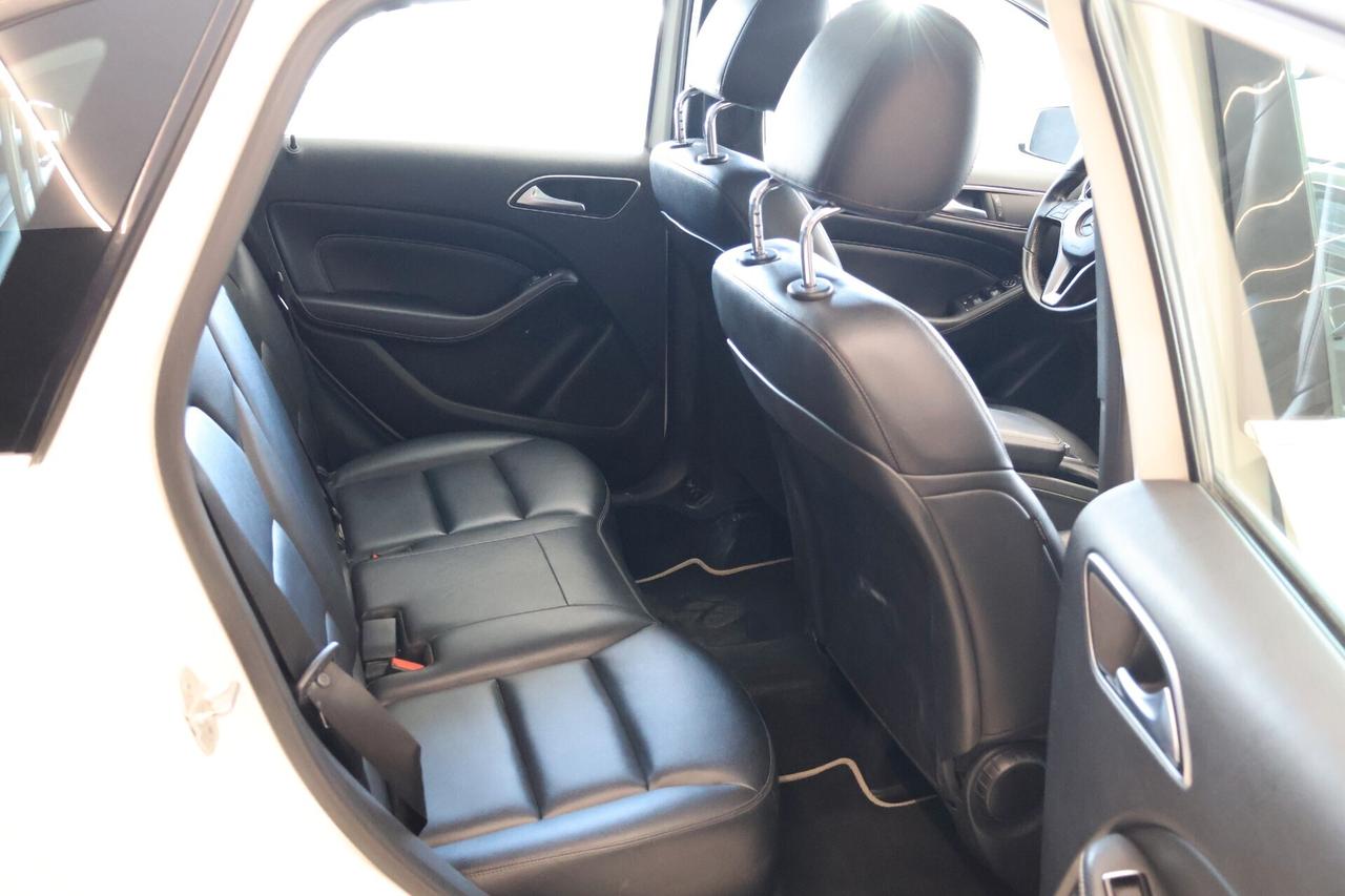 Mercedes-benz B 180 d Premium