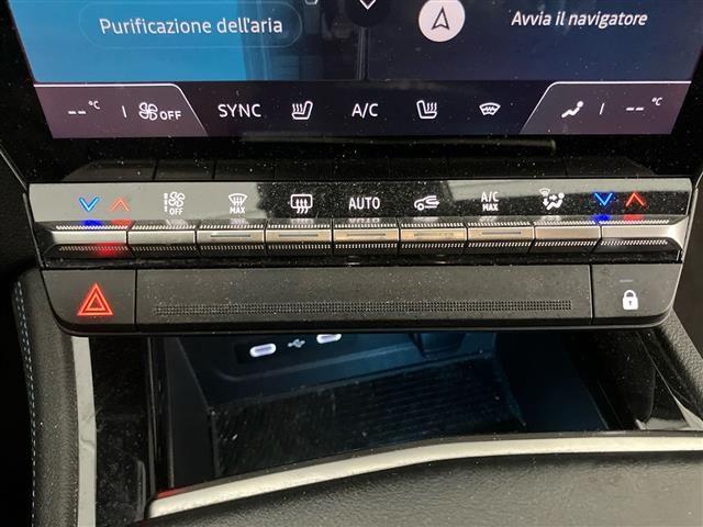 RENAULT Austral 1.2 E-Tech full hybrid 200cv Techno Esprit