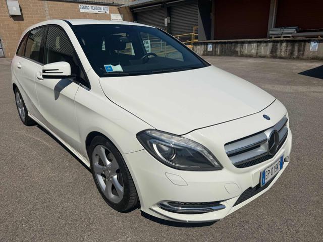 MERCEDES-BENZ B 180 BlueEFFICIENCY Premium senza nessun lavoro da fare