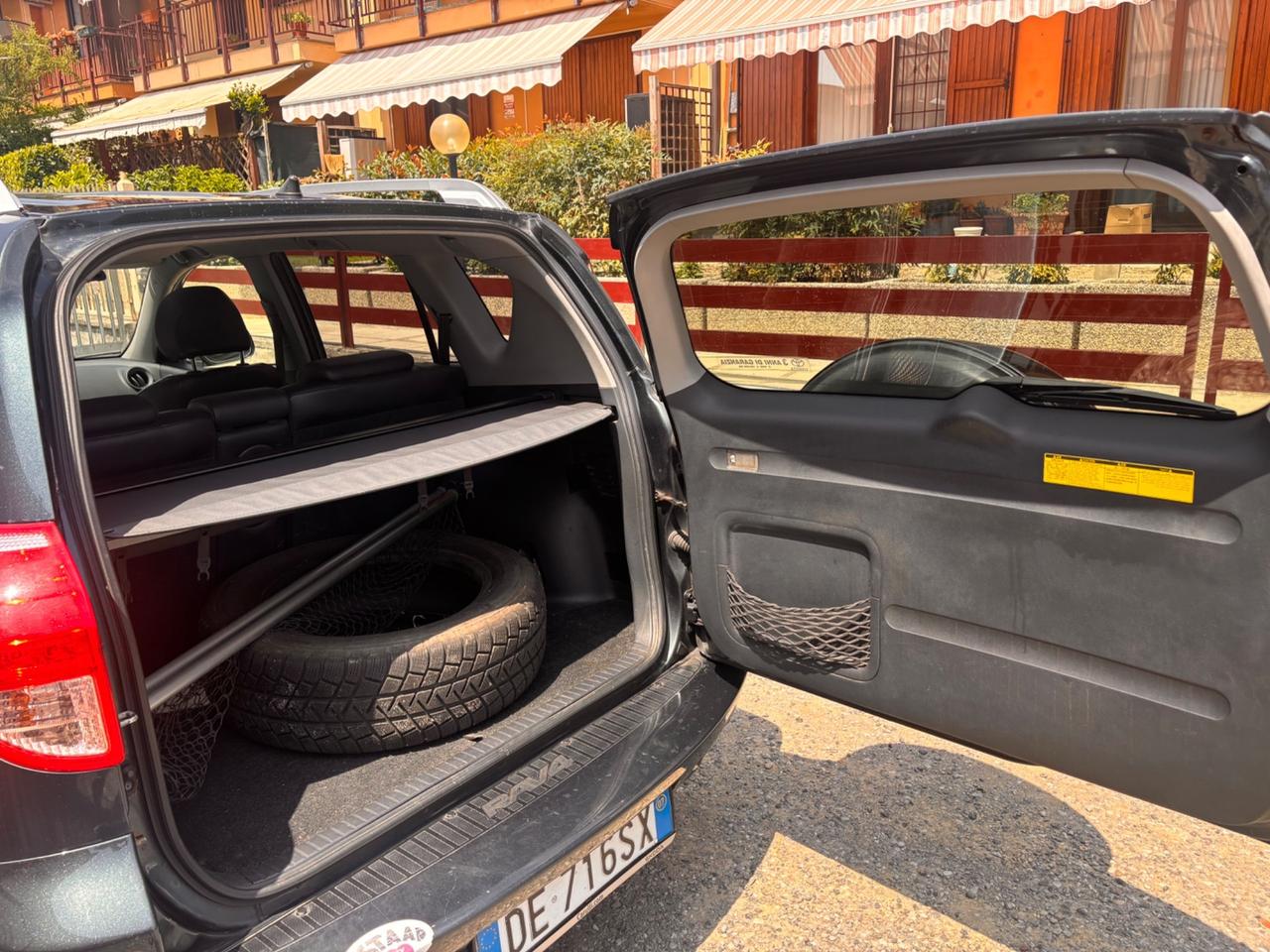 Toyota RAV 4 RAV4 2.2 D-4D 177 CV Luxury