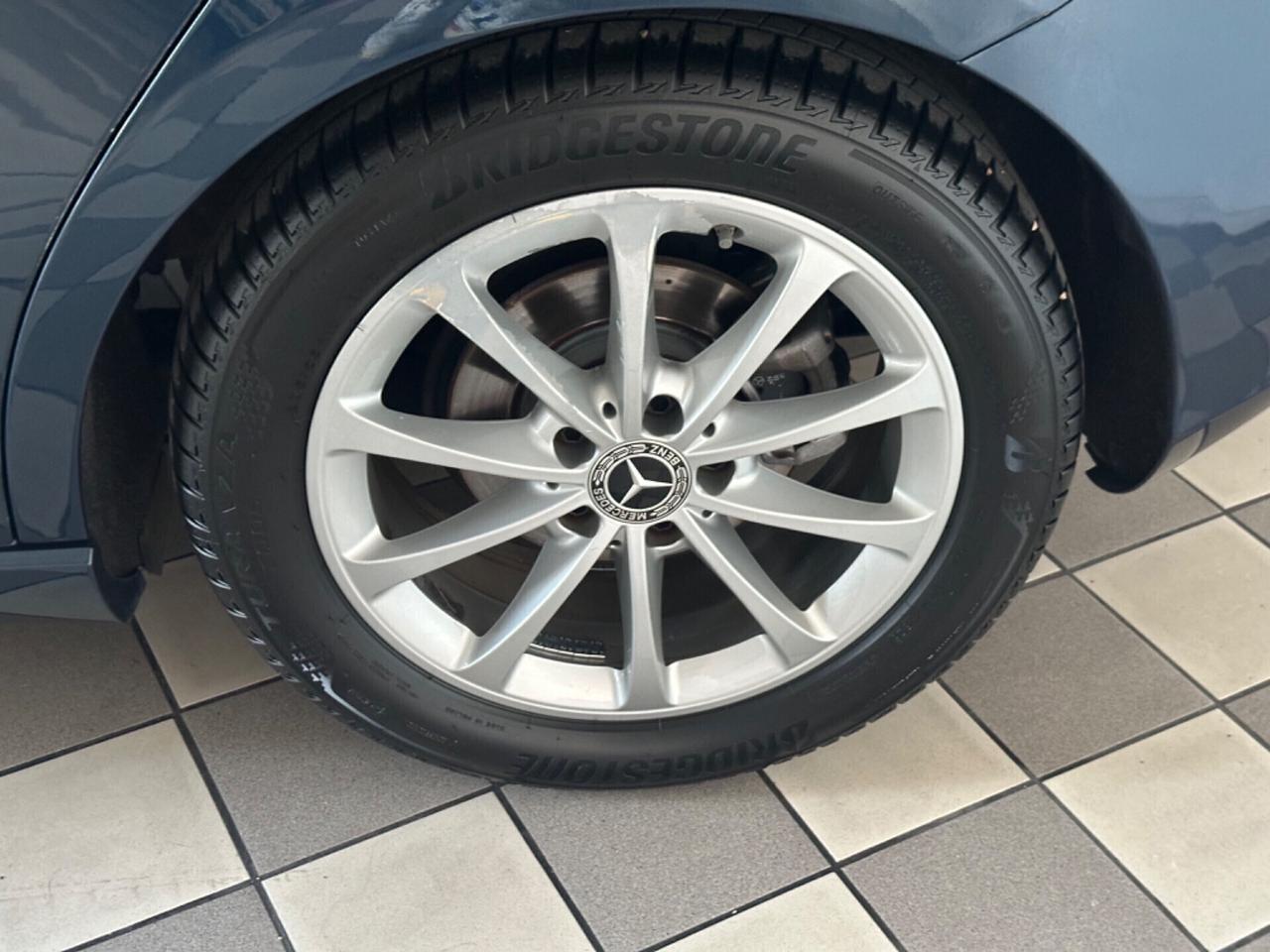 Mercedes-benz A 180 d Automatic Premium