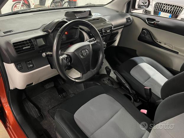 Toyota iQ 1.0 cambio automatico!!!