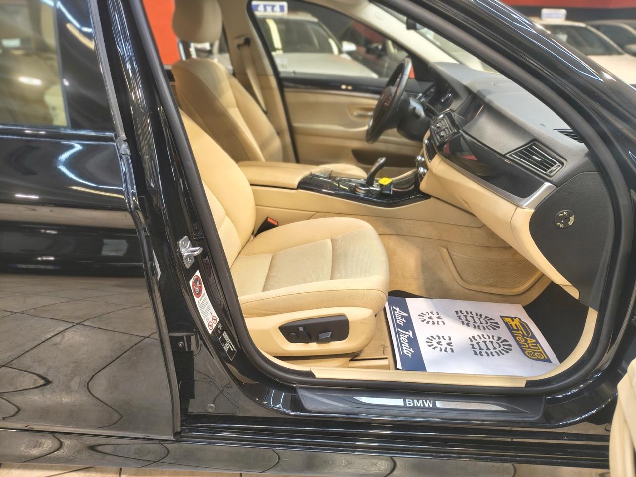 Bmw 525d Touring Business 2.0 220 CV automatica