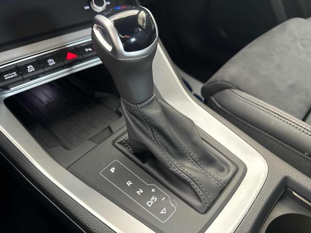 AUDI Q3 35 TDI S tronic Business Advanced