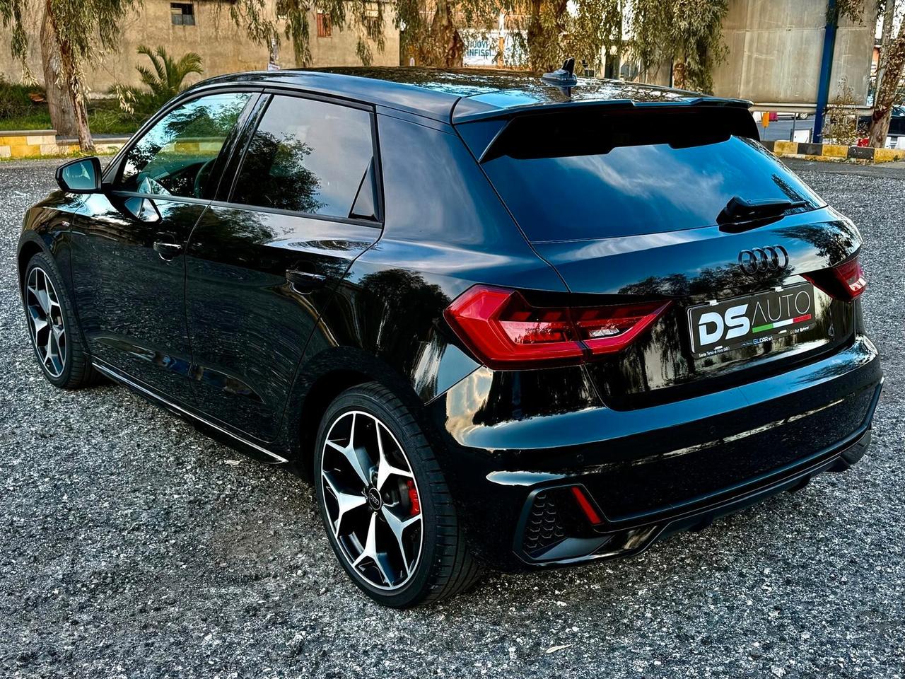 AUDI A1 TFSI STRONIC S LINE 115CV