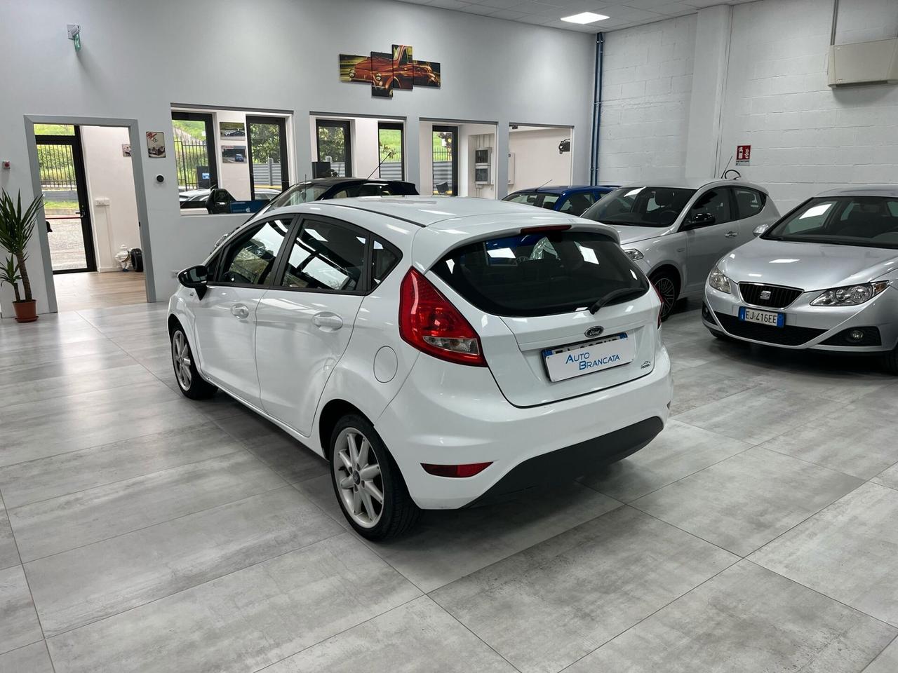 Ford Fiesta 5p 1.4 tdci +