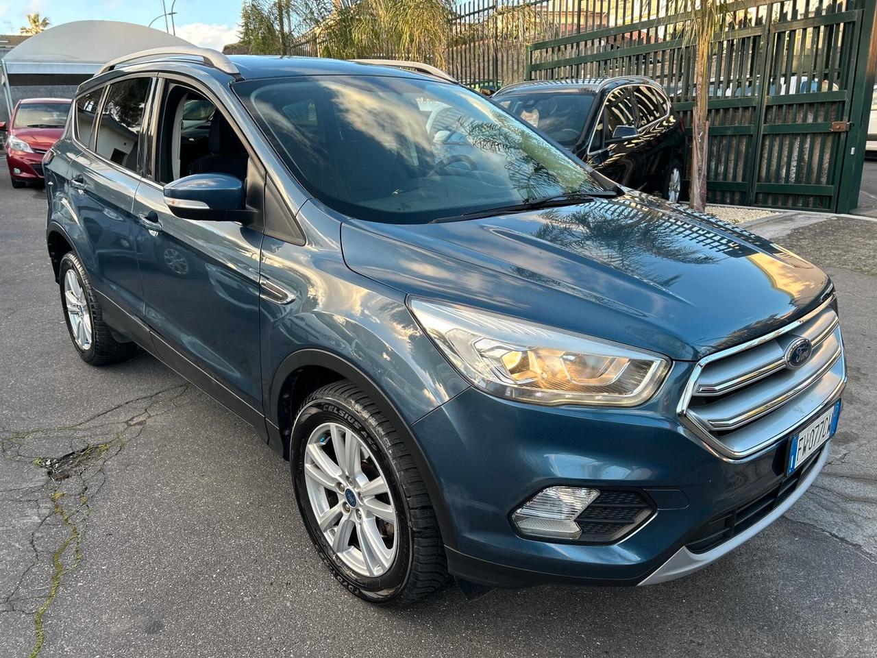 Ford Kuga 1.5 TDCI 120 CV S&S 2WD Business