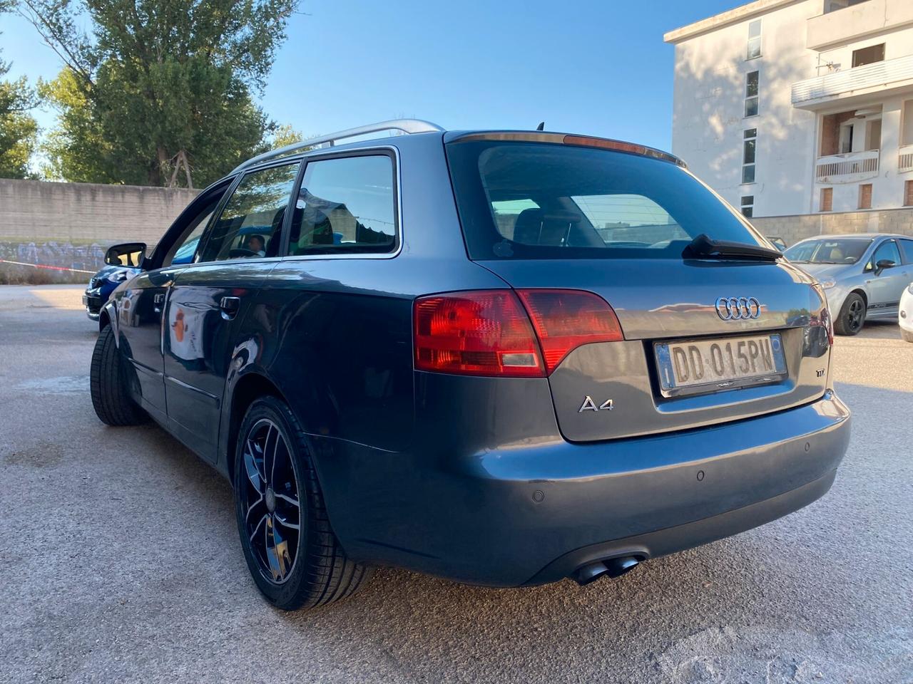 Audi A4 1.9 TDI 116cv super full opt tetto nuova 2006