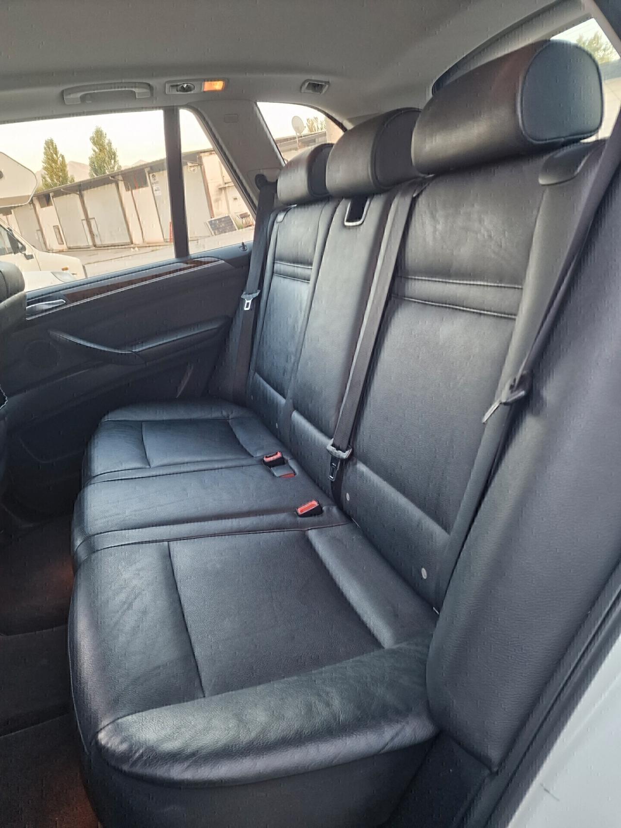 BMW X5 xDrive30d Futura - 2011