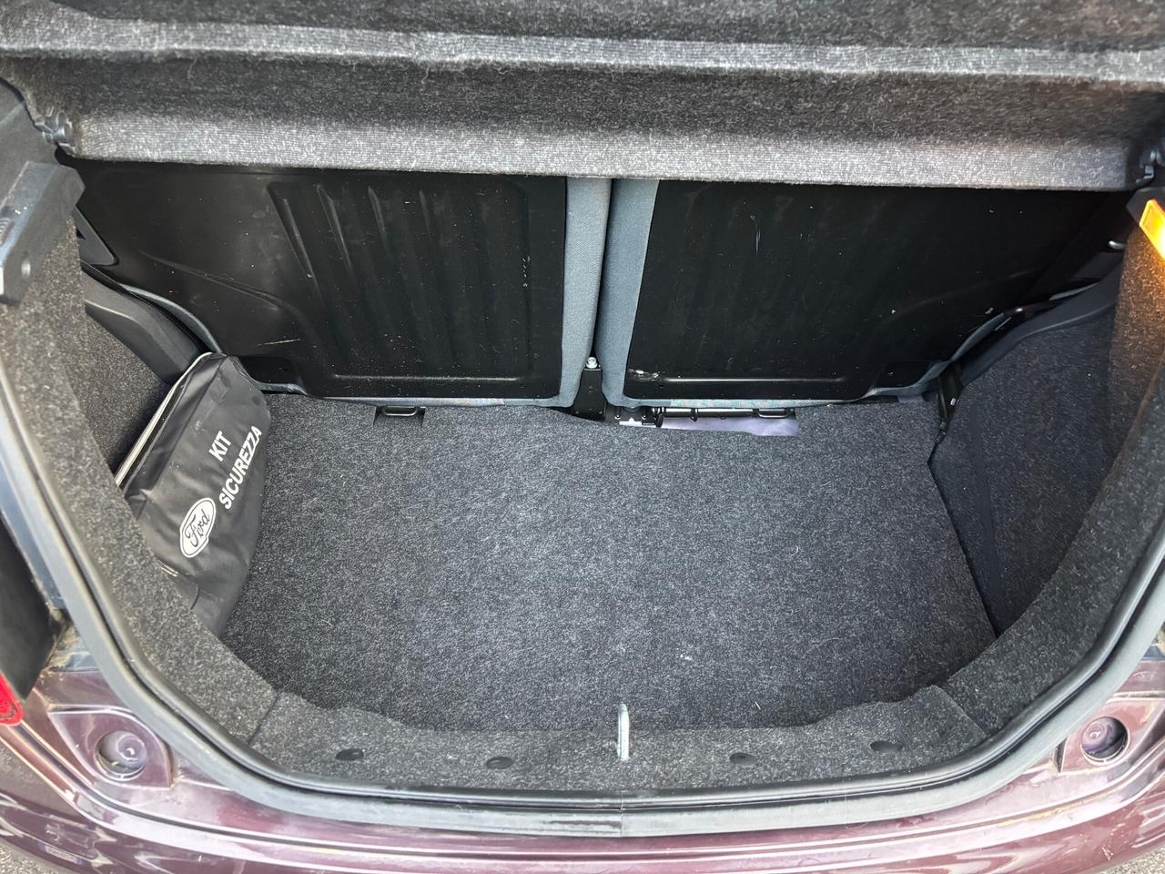 Ford Ka 1.2 8V 69CV titanium OK NEOPATENTATI