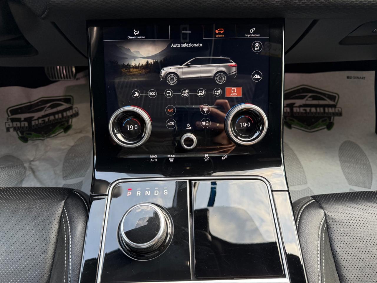 Land Rover Range Velar 2.0D I4 180 CV R-Dynamic