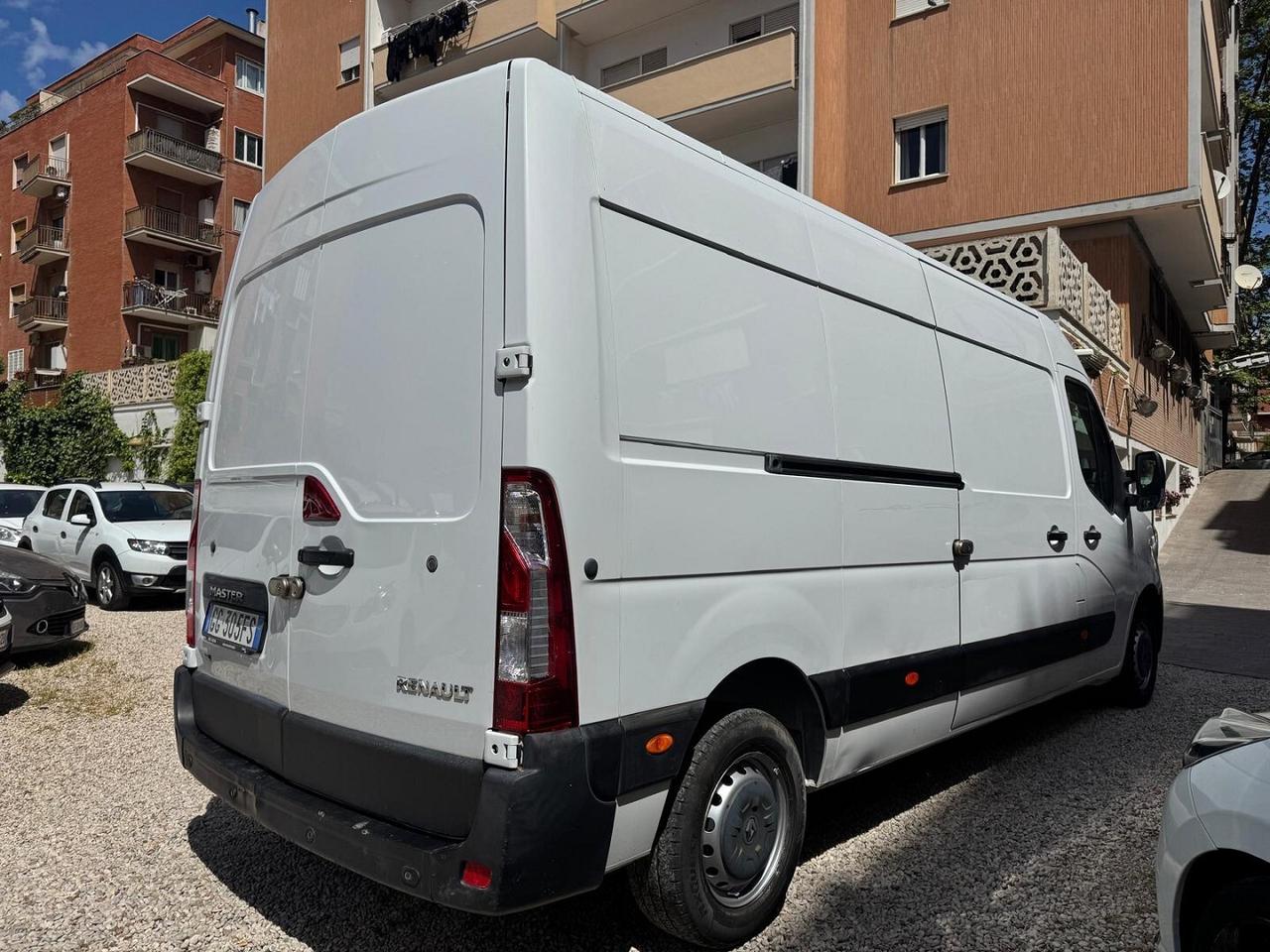 RENAULT Master T35 2.3 dCi 135CV L3H2