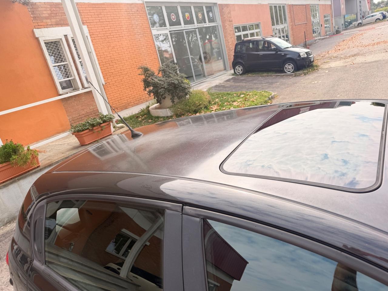 Alfa Romeo 147 1.9 JTD (115 CV) cat 5p. Distinctive