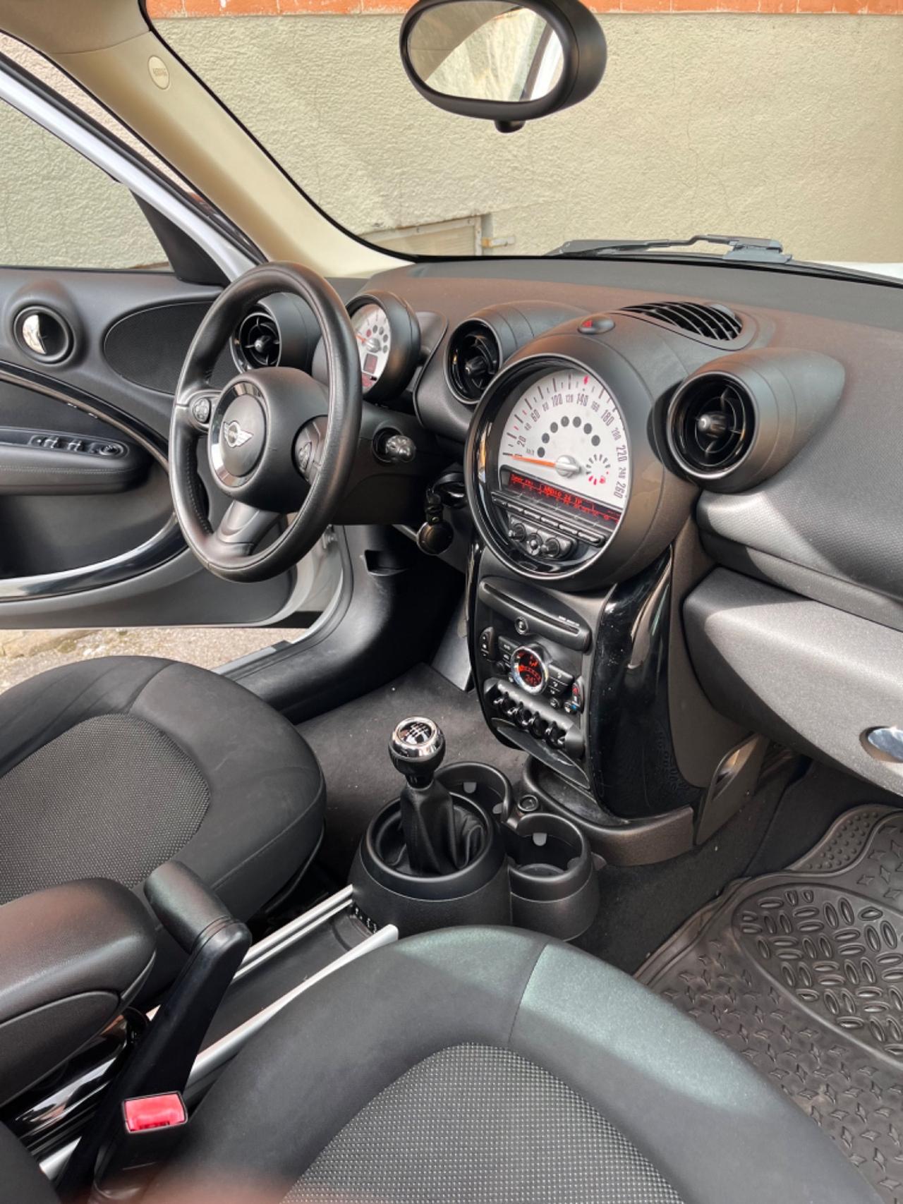 Mini countryman 1.6 diesel PERFETTA NEOPATENTATI