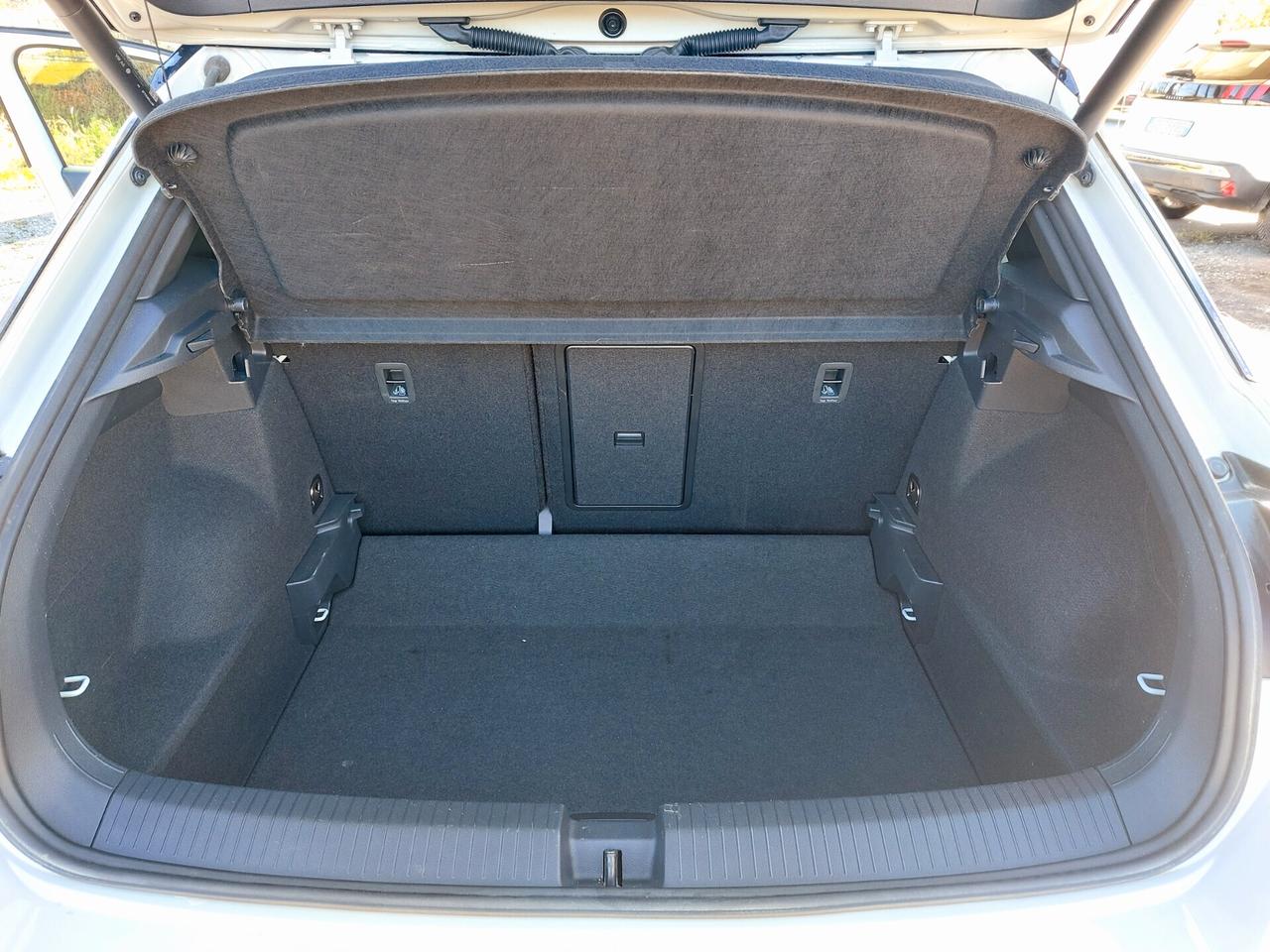 Volkswagen T-Roc 2.0 TDI R-Line 4m. 150CV DSG-2022