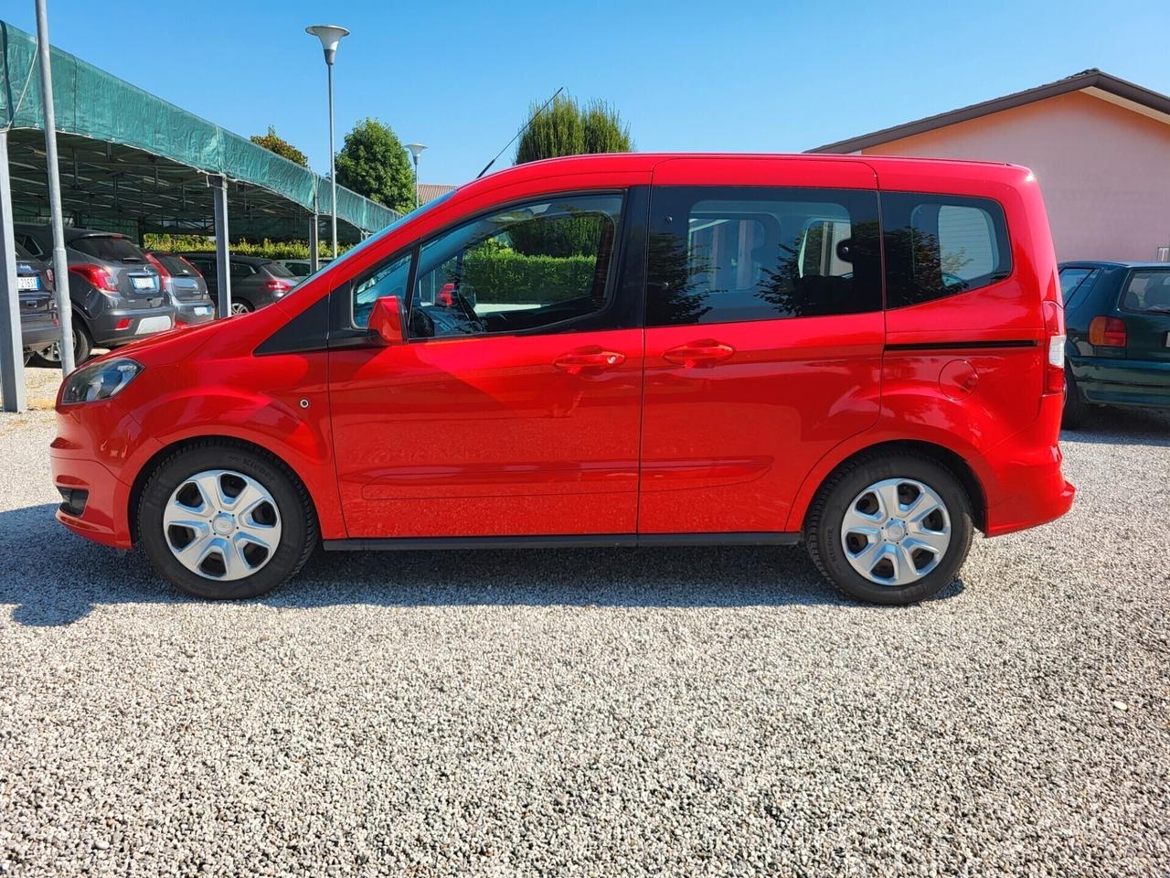 Ford Tourneo Courier 1.5 TDCI 75 CV Sport